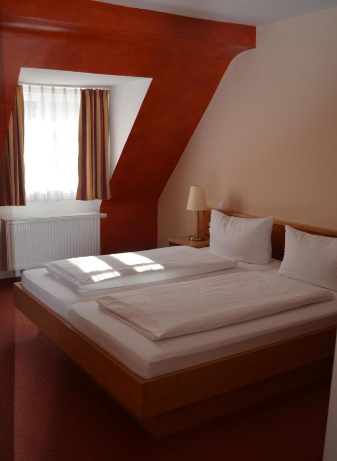 Hotel Zum Goldenen Mann Rastatt Exteriér fotografie
